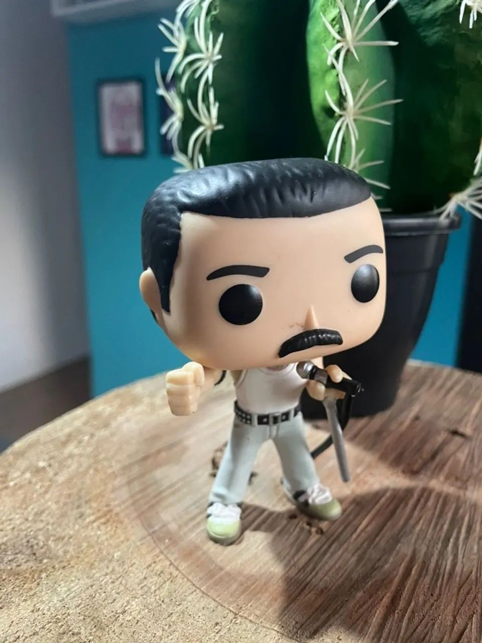 Funko Pop Freddie Mercury Radio Gaga 1985 Loose (Sem Caixa) - Foto 2