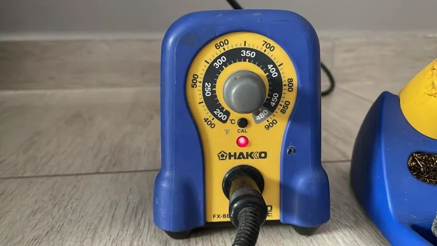 ESTAÇÃO DE SOLTA HAKKO 22V - Foto 3