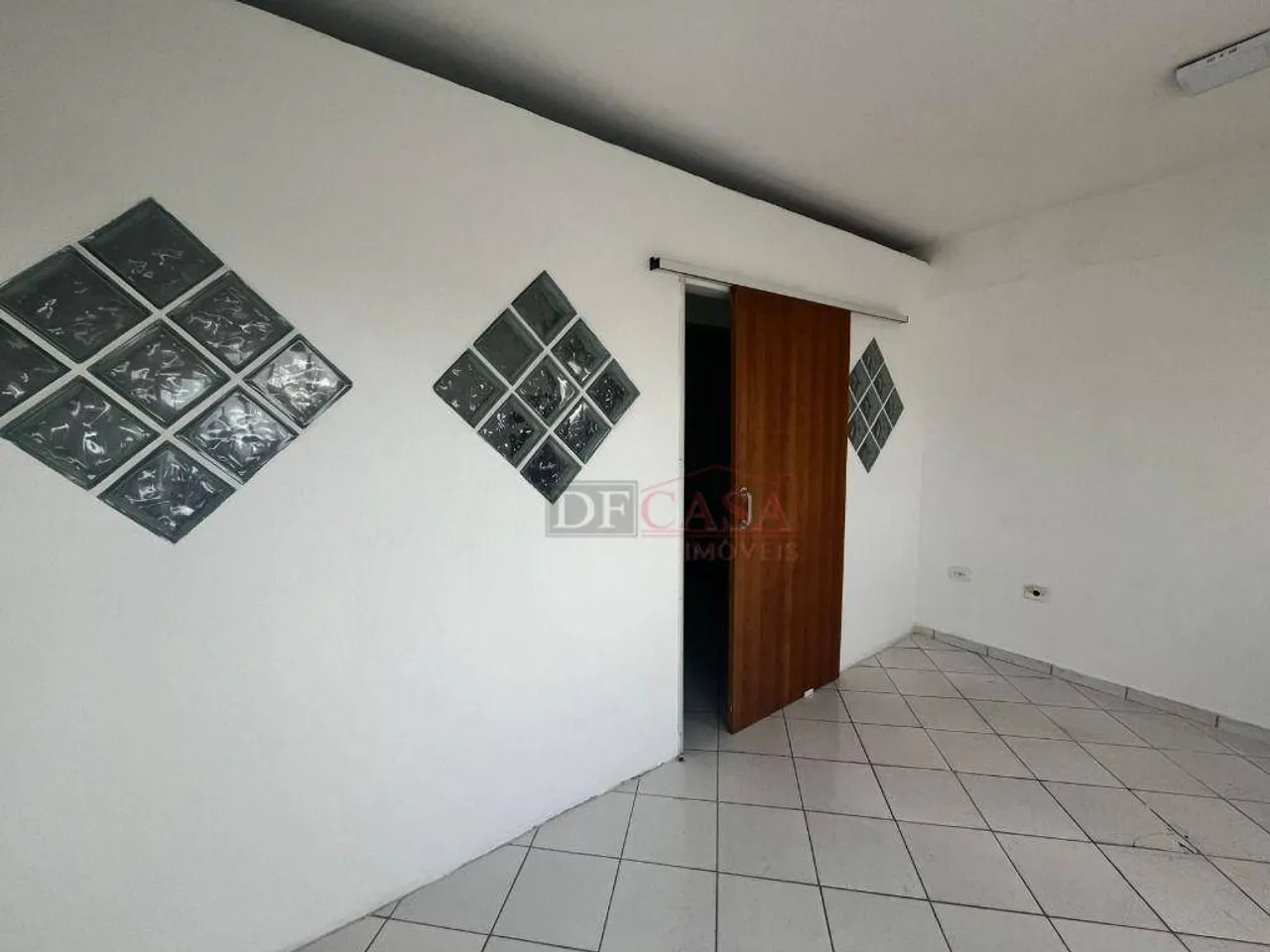 Sala para alugar, 40 m² por R$ 1.015,00/mês - Itaquera - São Paulo/SP