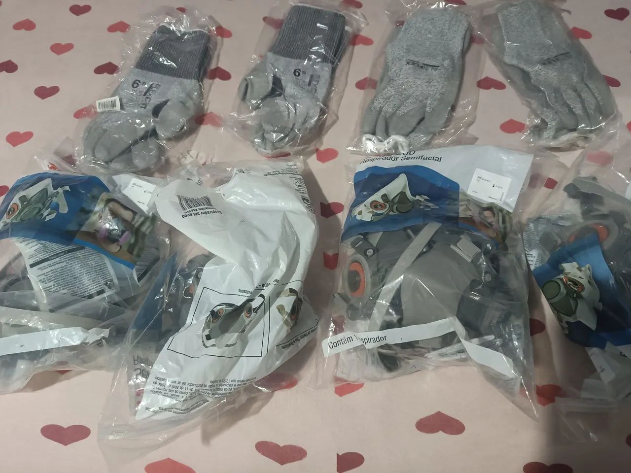 5 Máscaras seme fácil 3M e 4 filtros e 4 luvas ante cortes  - Foto 2