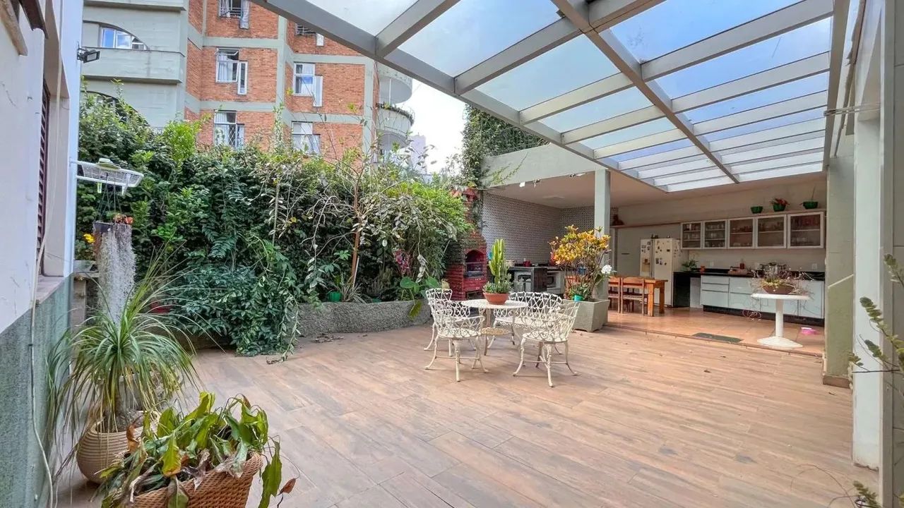 Casa no Santa Lúcia com 541m², 4 quartos, 2 suítes, 5 banheiros e 4 vagas - Foto 3