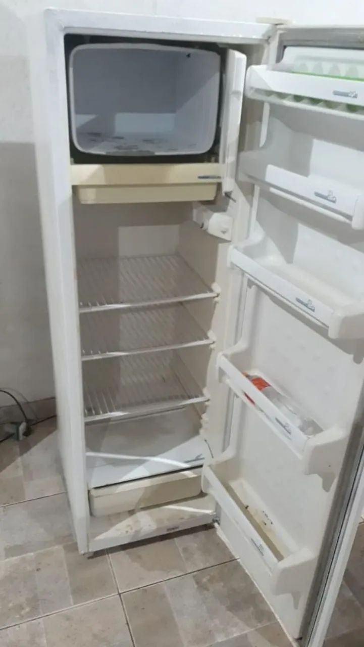 Geladeira Consul 240 litros  - Foto 5