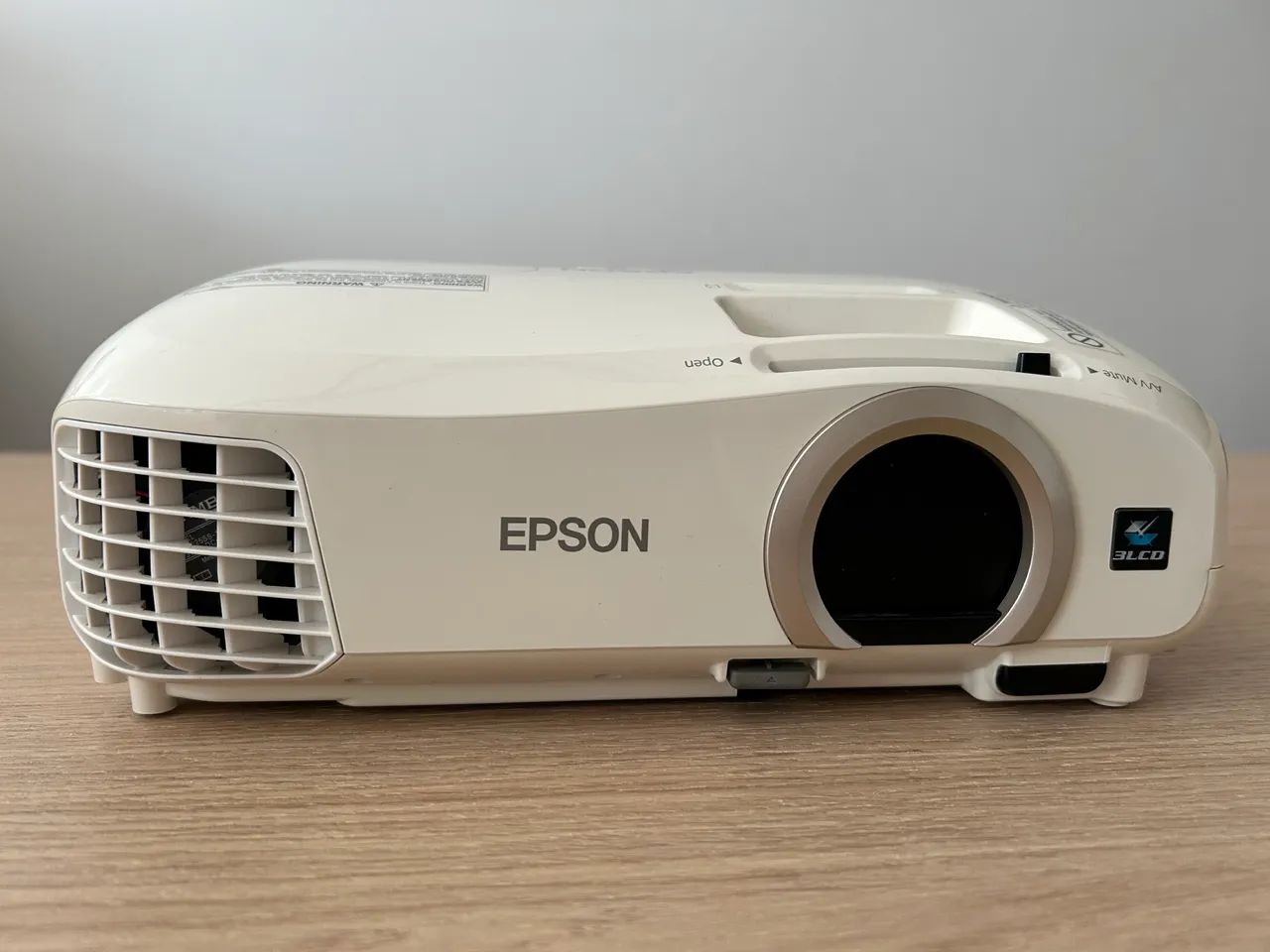 Projeto Epson TW5300 Home theater