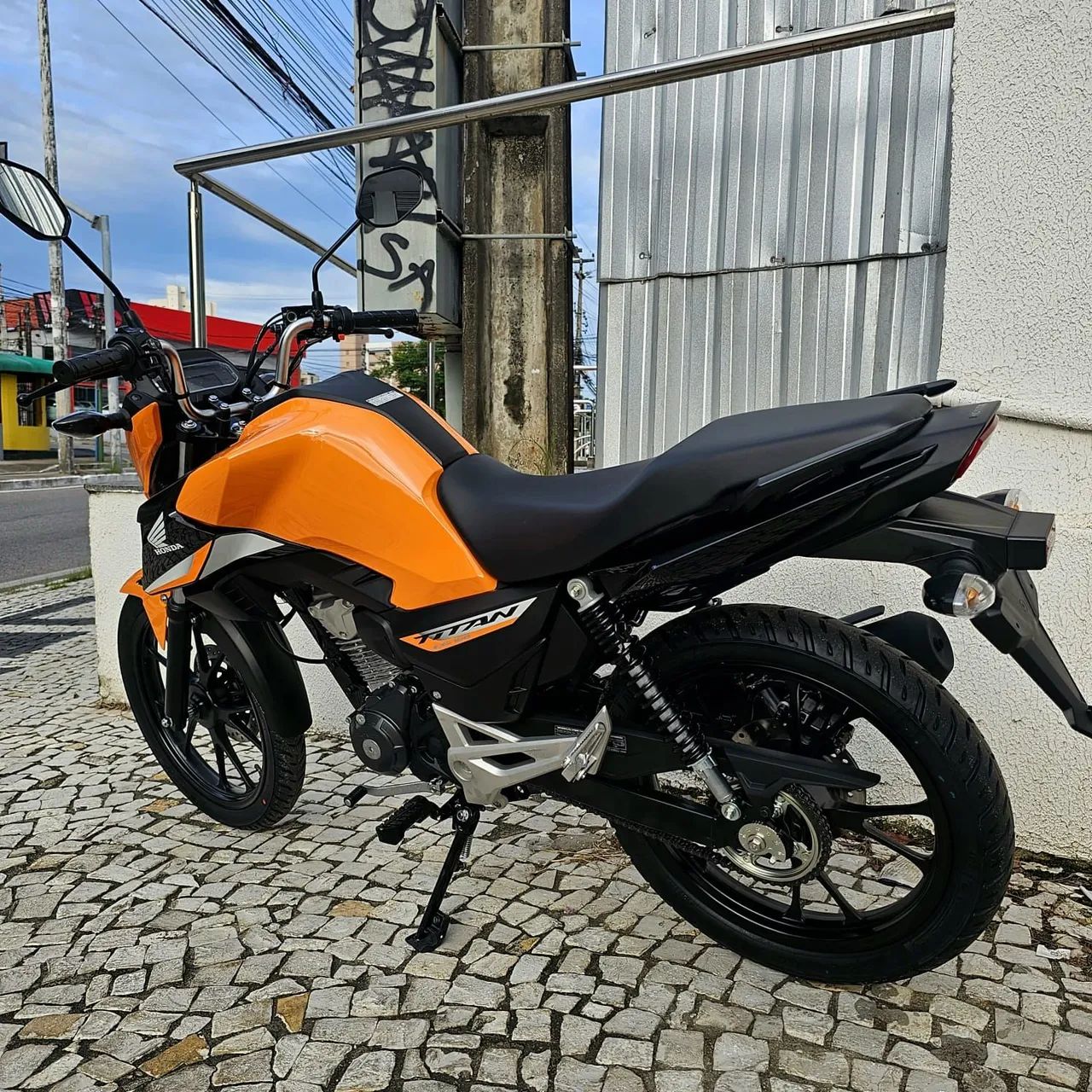 Honda Titan 2025/2025 ABS Emplacada R$22.990 recebo carro de maior valor  - Foto 2