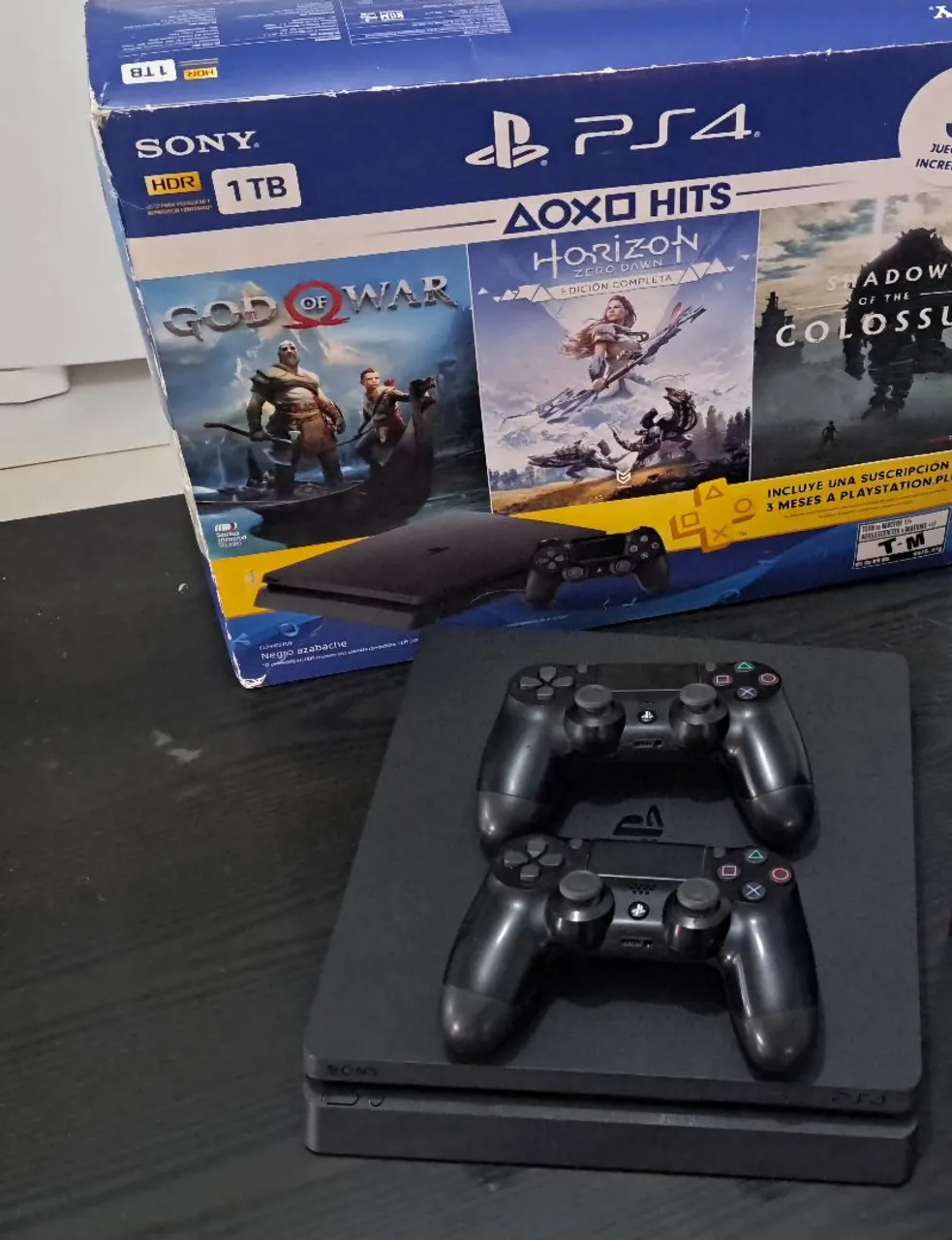 PlayStation 4 (PS4) 1TB - Edição Hits + 2 Controles