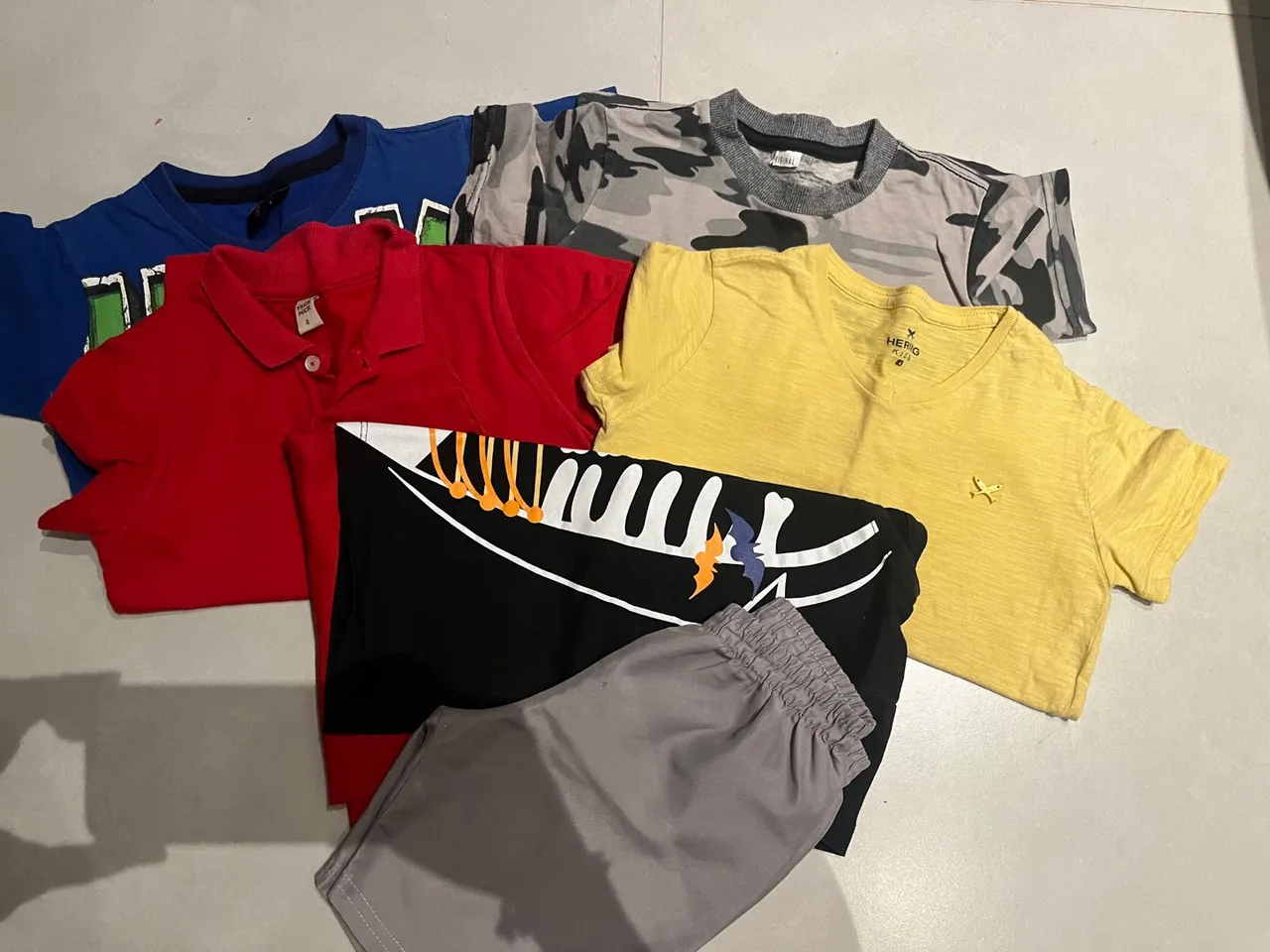 Vendo lote roupas menino, tamanho 4