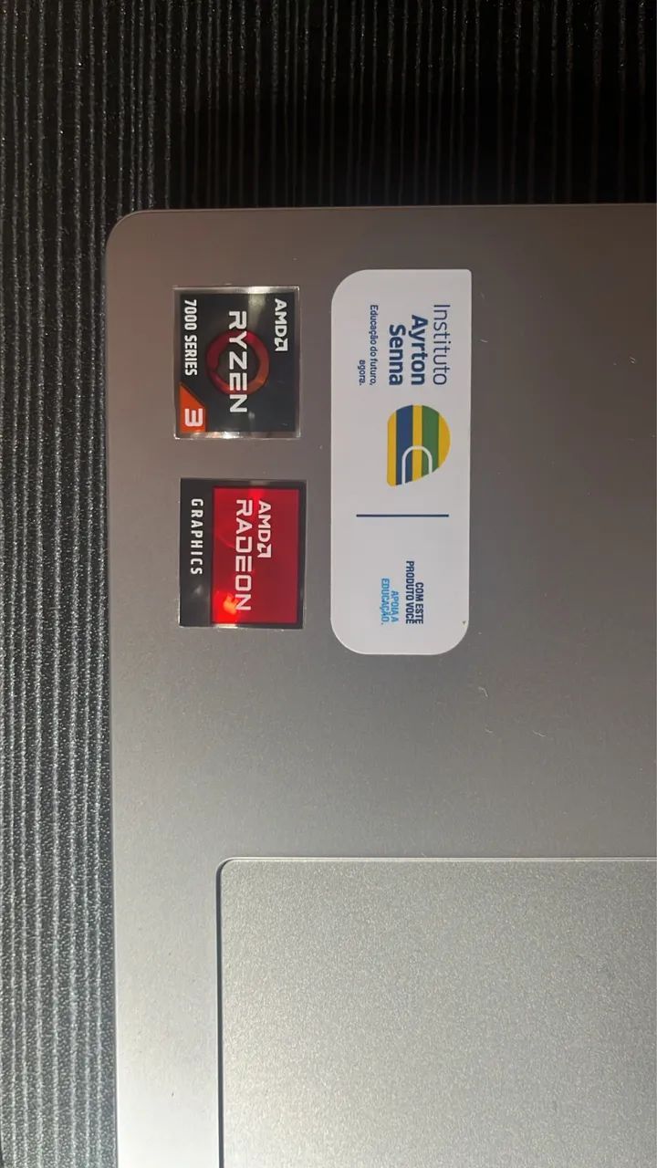 Notebook Lenovo Ideapad 1 - Foto 2