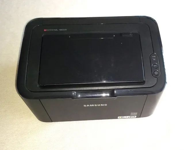 Impressora Samsung Laser Print Monochrome, nova, na caixa.