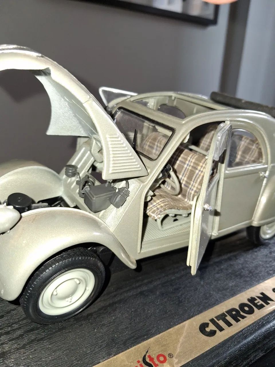 Citroën 2CV 1952 - Maisto 1:18 - Foto 5