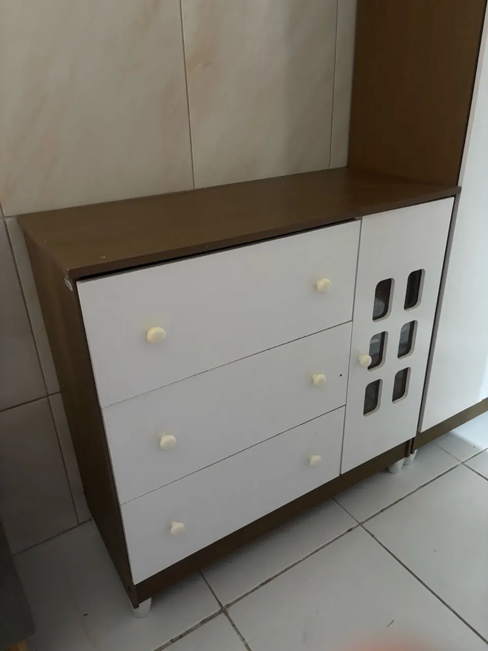 Cômoda Infantil com Gavetas