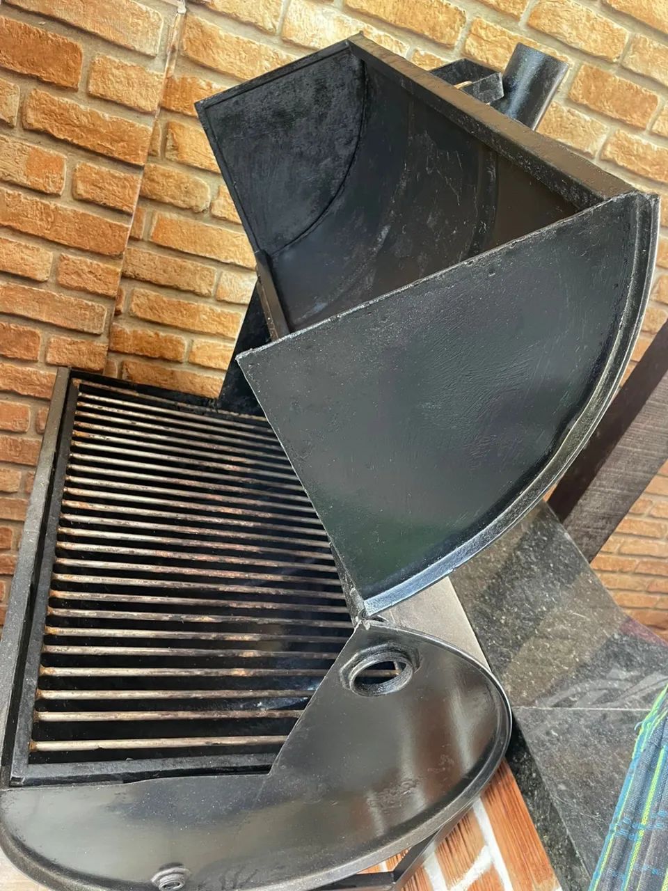 Vendo churrasqueira 