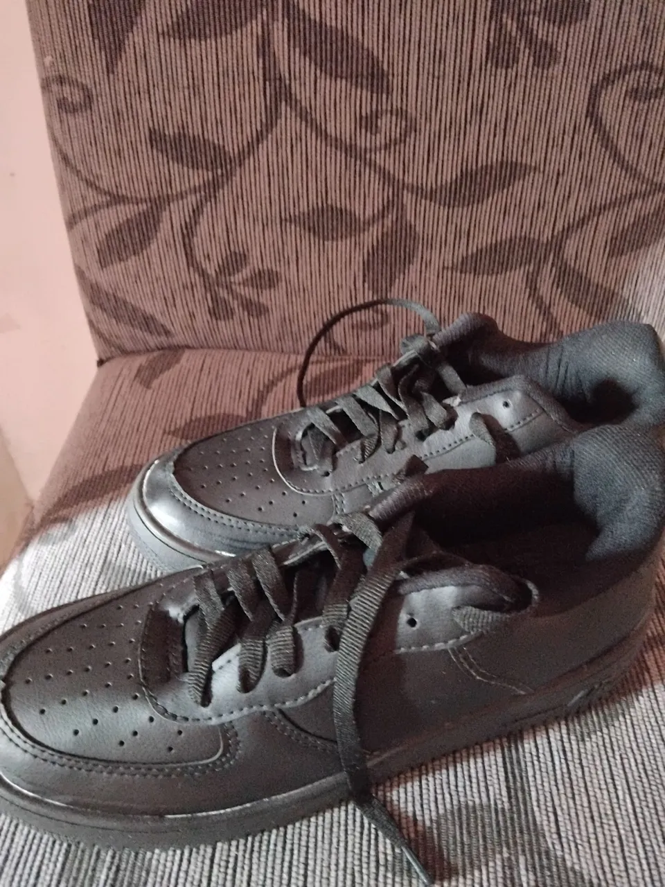 Tênis Preto Novo