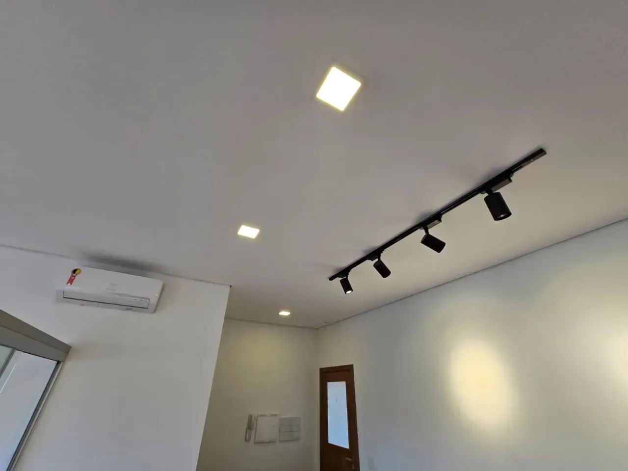 Prédio comercial a venda com 12 salas 740 m² estacionamento no Bairro Centro de Vinhedo - Foto 12