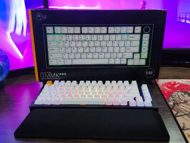 Teclado Mecânico Glorious Pre Built GMMK Pro 75% Gasket Mount - Foto 2