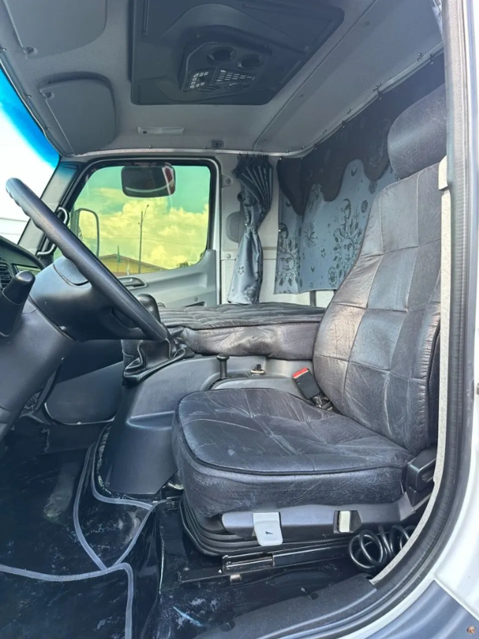 MB Accelo 1316 ano 2019 6x2 chassi - filé  n 915 1016  * 10160 13180 1620 24250  - Foto 4
