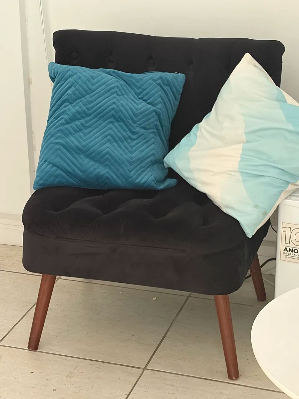Poltrona Estofada Preta  - Foto 3