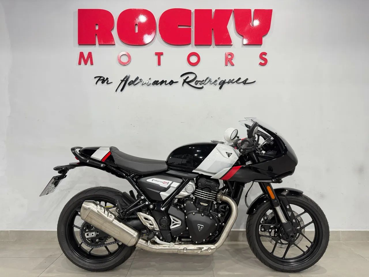 Triumph THRUXTON 400 - Foto 5