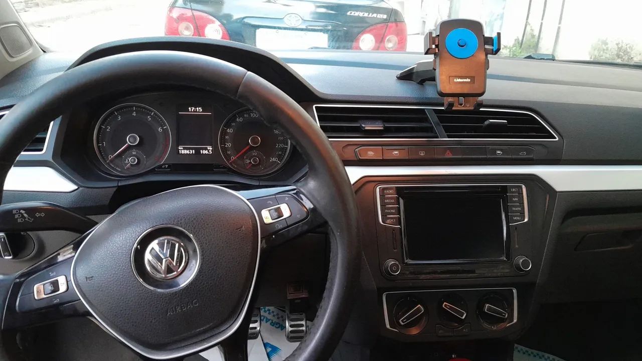 Volkswagen Voyage COMF/HIGHLI. 1.6 T.FLEX 8V 4P 2017