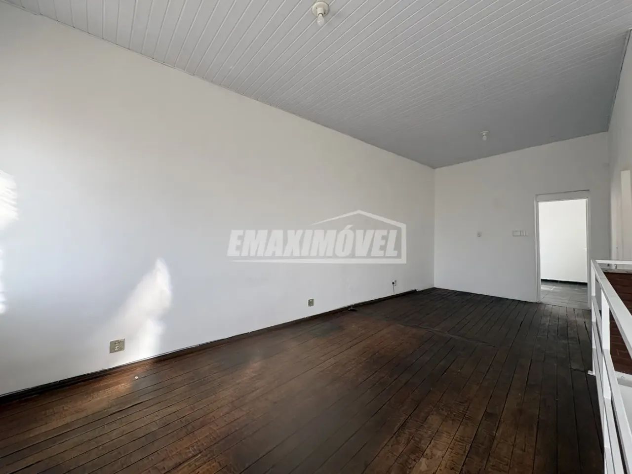 2 salas comerciais com aproximadamente 45 m² no bairro Vila Hortencia - Foto 4