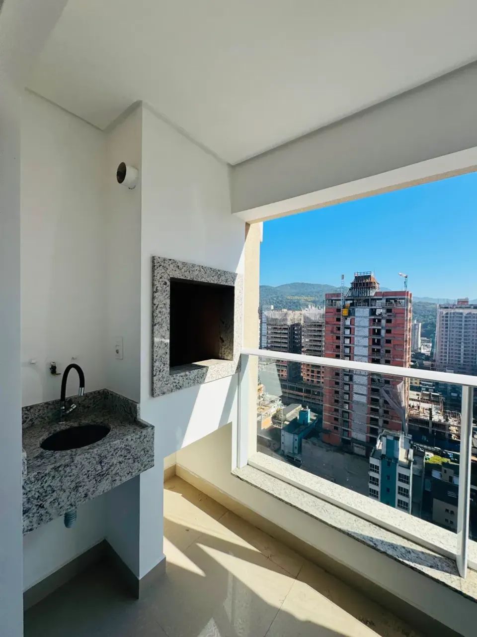 Apartamento de 2 quartos sendo 1 suíte! No Morretes - Foto 4
