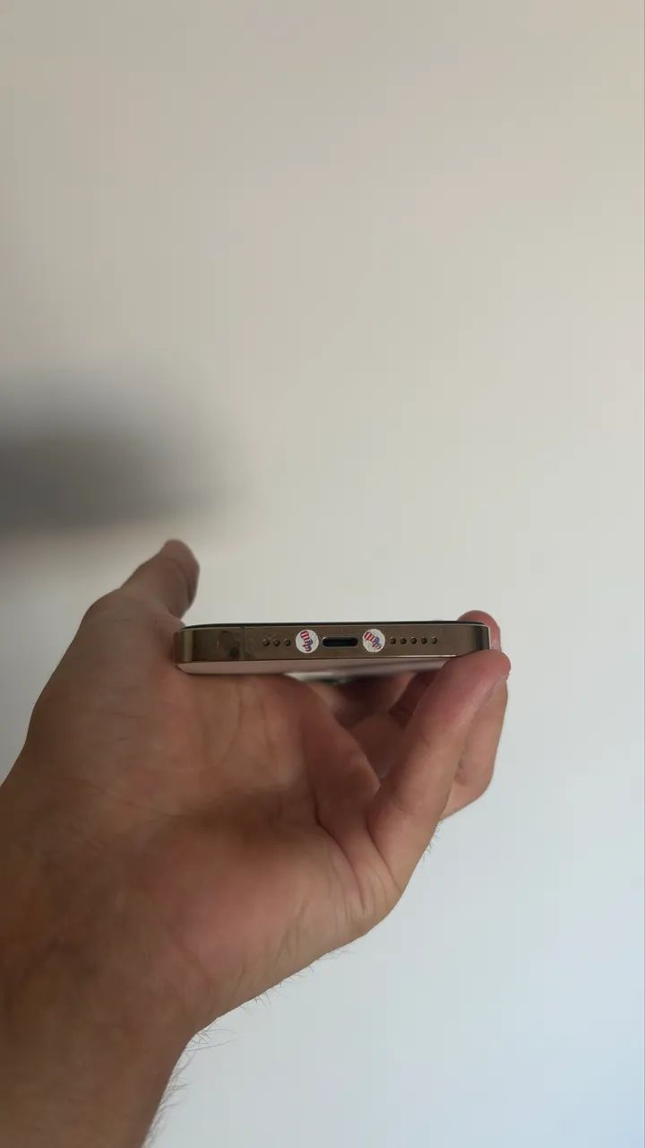 iPhone 12 Pro 256 GB Dourado impecável + cabo e 3 capinhas - Foto 3