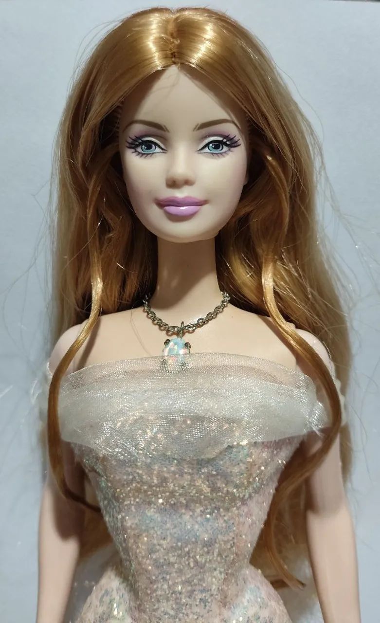 Boneca Barbie Birthstone Collection October Opala