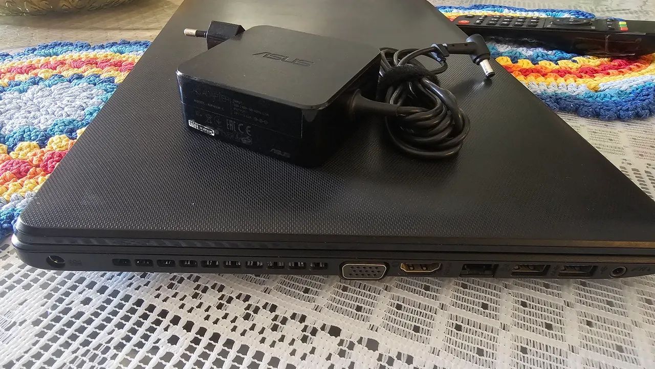 Botebook Asus Amd A4 quadcore - Foto 3
