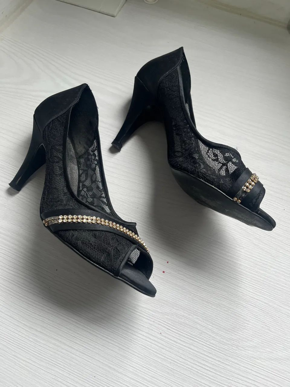 Sapato preto de Renda 