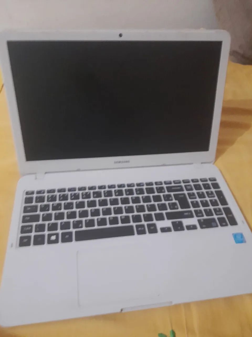 VENDO NOTEBOOK SAMSUNG  - Foto 2