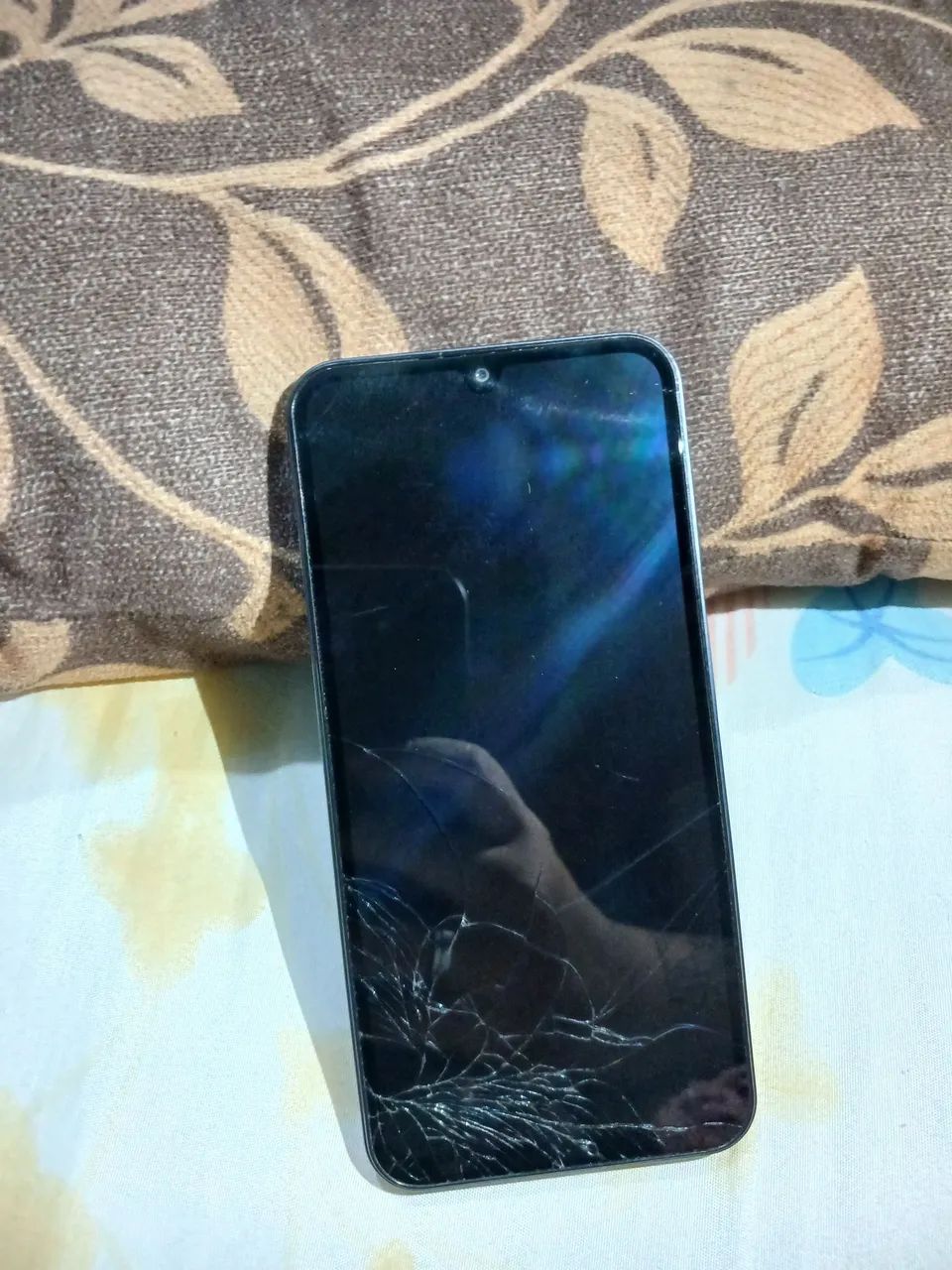 Samsung Galaxy A15 5G 256GB com tela quebrada - Foto 2