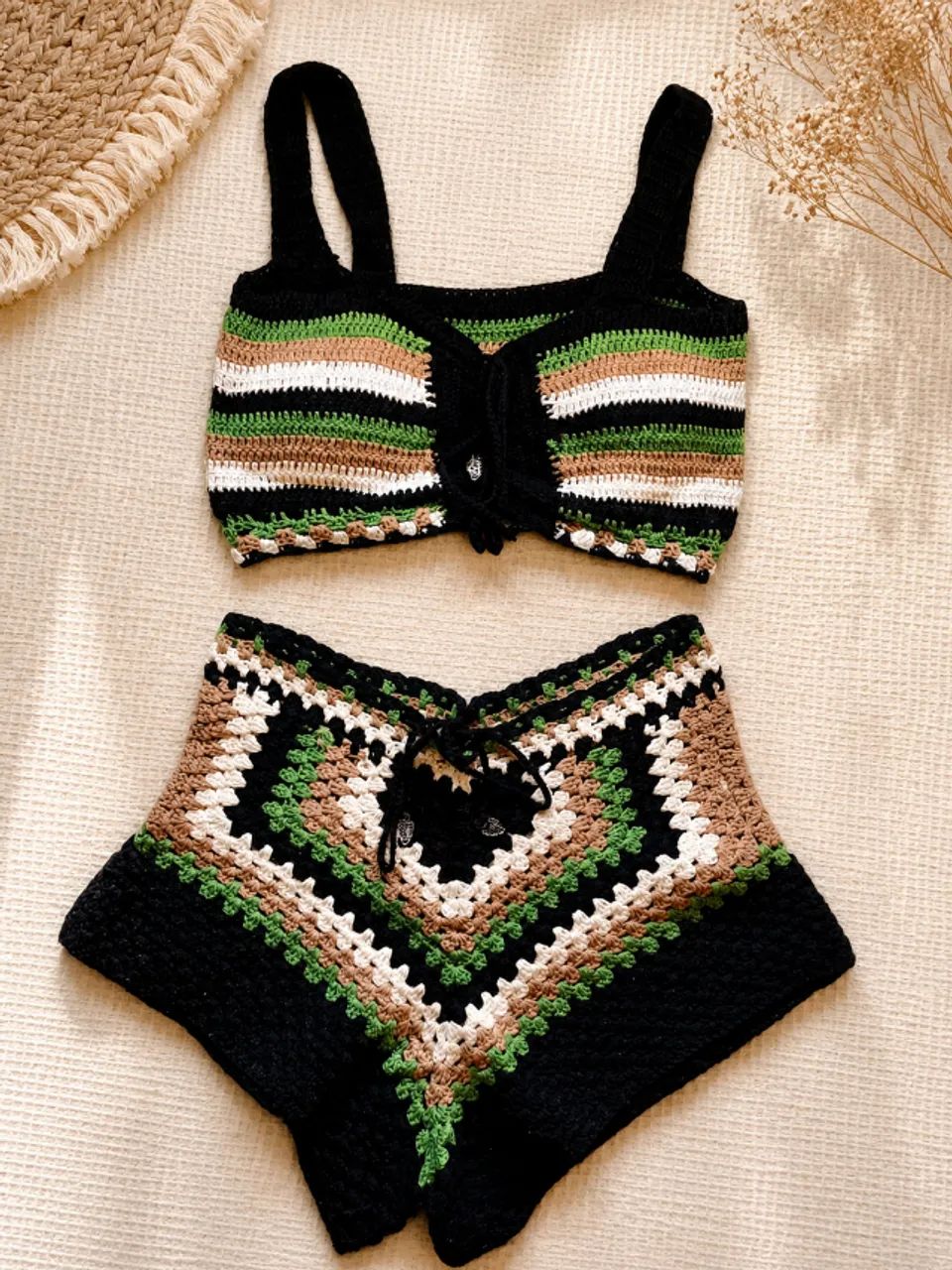 Conjunto de Crochê Artesanal | Cropped + Short