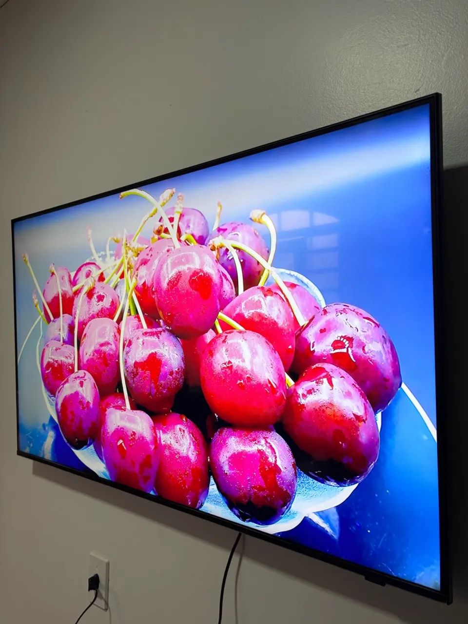 Smart tv Samsung 50 polegadas 4k, controle solar, borda infinita. - Foto 4