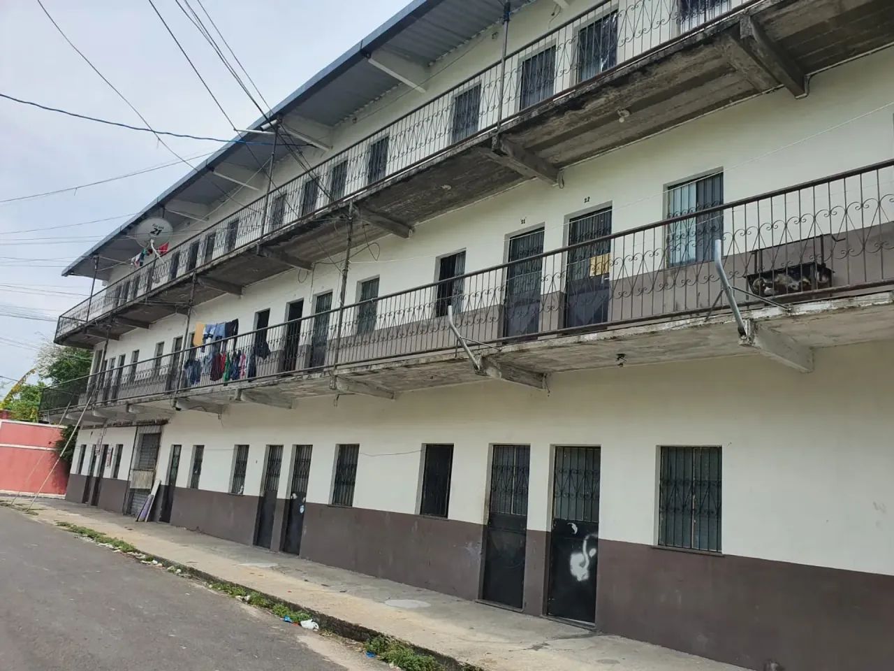Vendo Prédio com 45 Apartamentos Todos Alugados!!