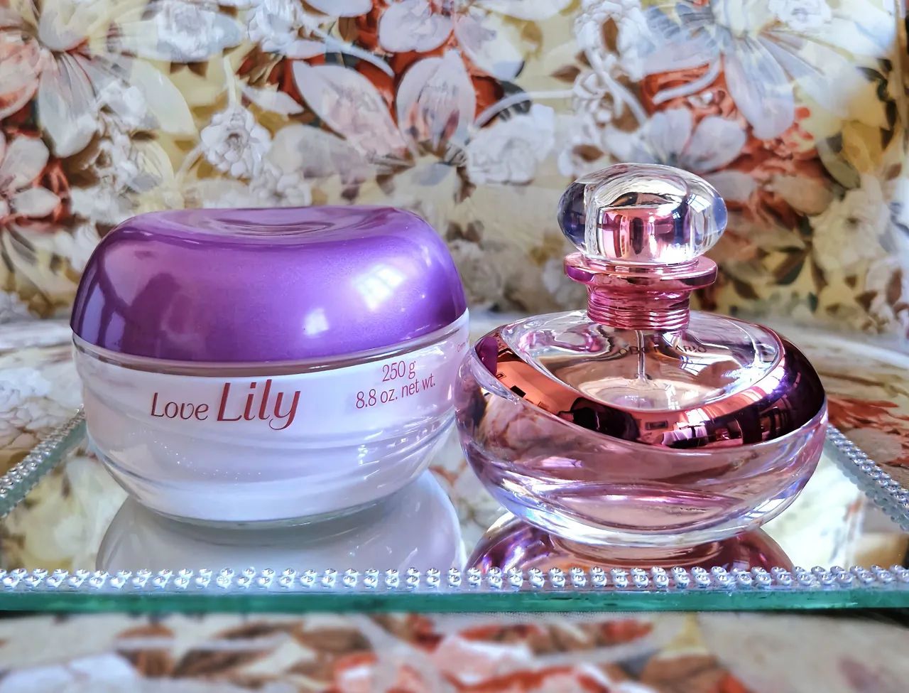 Kit Love Lily - Perfume e Creme Acetinado - O Boticário - Foto 2
