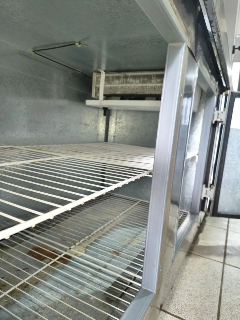 Balcão refrigerado c/pia e controladora digital 220v ENTREGO  - Foto 5