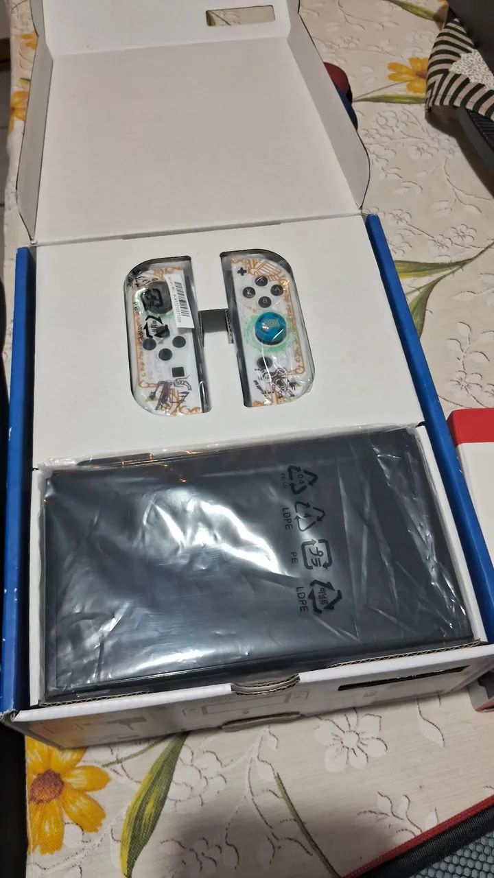 Nintendo Switch Branco Oled 512GB Bloqueado - Foto 3