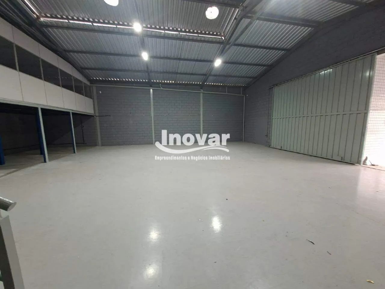 Galpão Moderno com Área Administrativa com aproximdamente 235 m2, pé direito de 8 metros,  - Foto 3