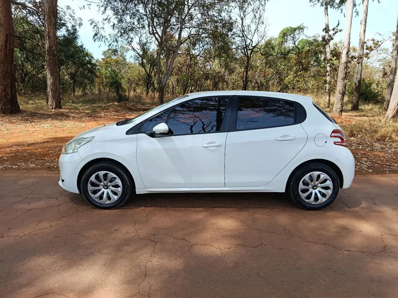 Peugeot 208 Active/active Pack 1.5 Flex 8V 5P 2015 - Foto 2