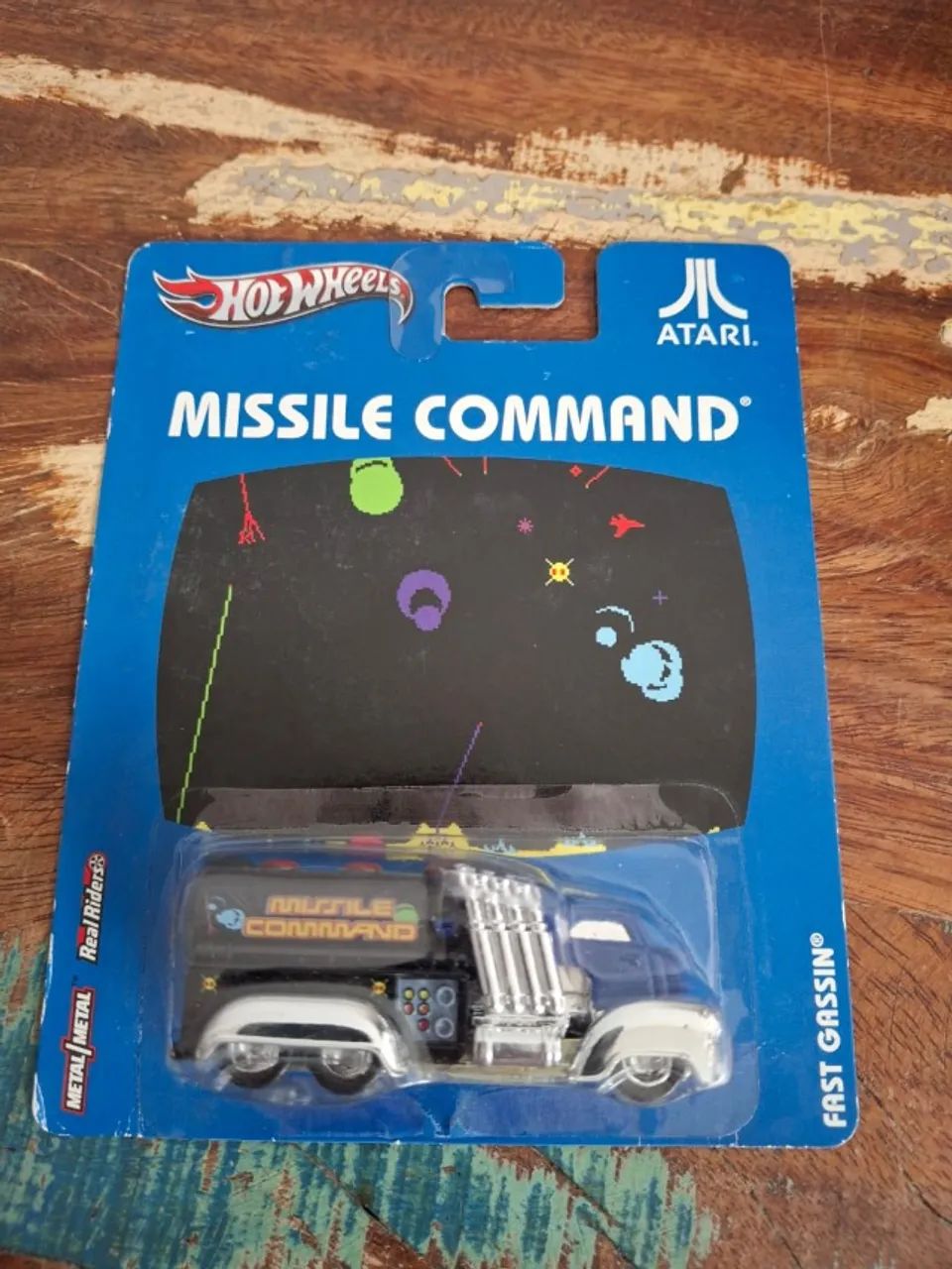 Hot Wheels Premium Fast Gassin Missile Command - Brinquedos e