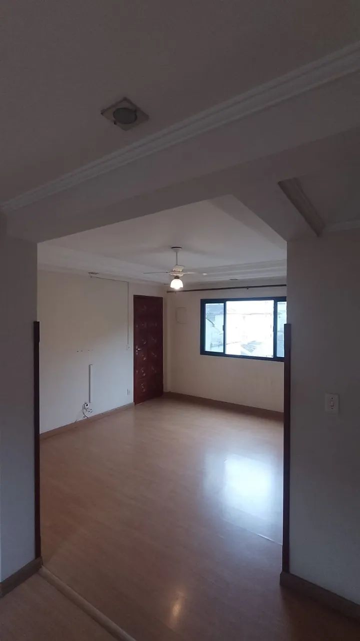 Aluga-se Apartamento 3 Dormitórios