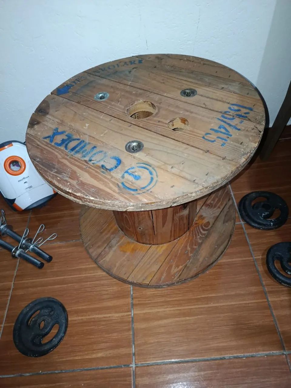 MESA CARRETEL