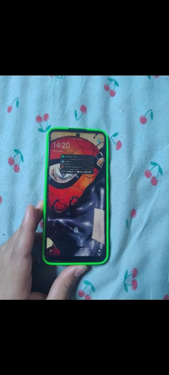 Vendo esse celular tá pegando tudo bem só tem trinco - Foto 5