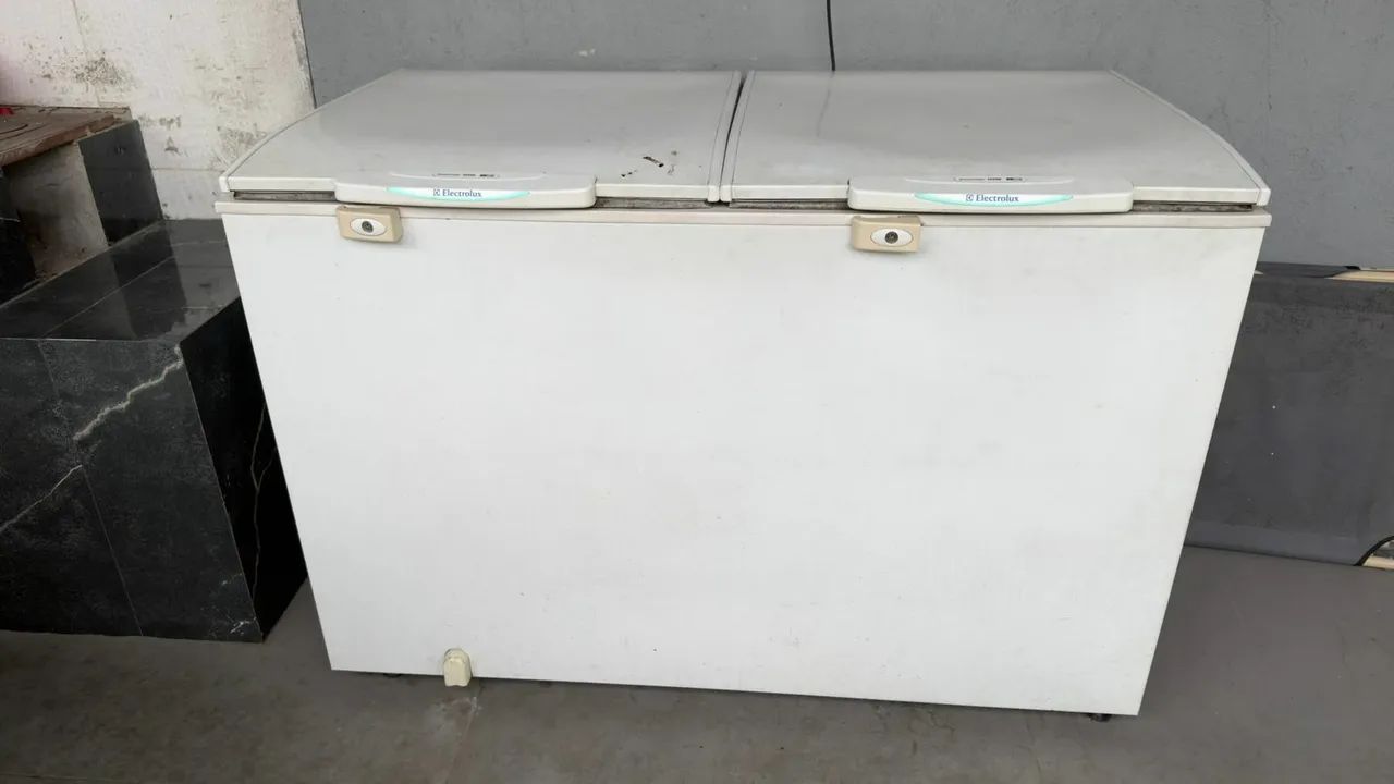 FREEZER 2 PORTAS ELETROLUX - Geladeiras e Freezers - Bangu, Rio de
