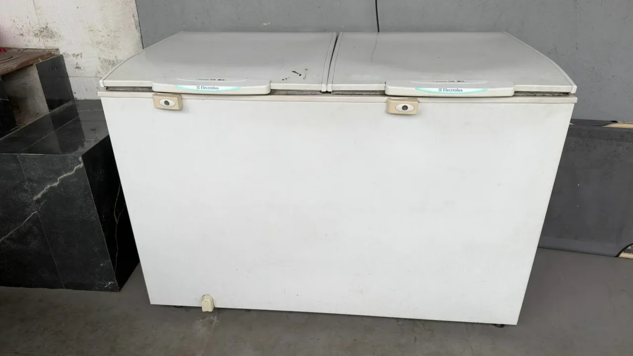 Freezer 2 portas - Geladeiras e Freezers - Bangu, Rio de Janeiro
