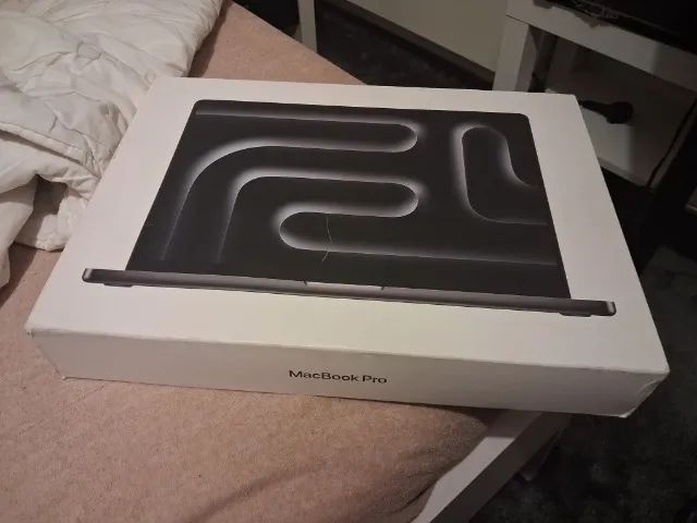MacBook Pro M3 Pro 36GB 512GB 16" Space Gray - Foto 3