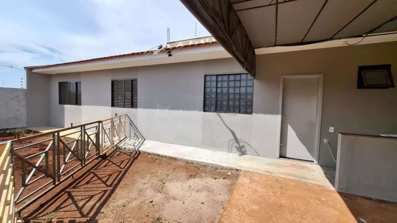 Casa/Sobrado Casa em Maringá - Foto 2