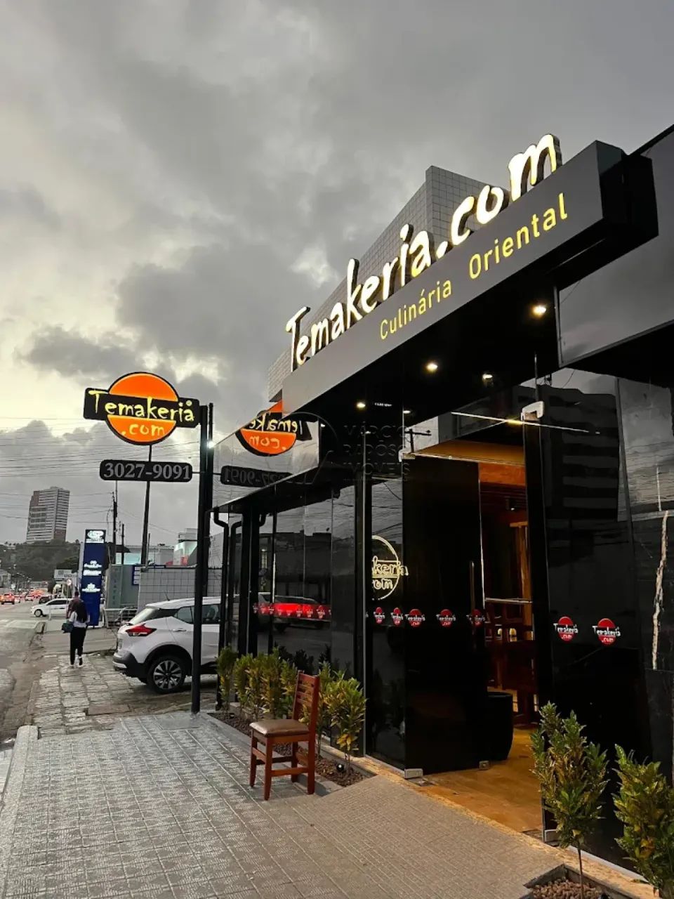 EXCELENTE PONTO COMERCIAL NA AV. JOÃO DAVINO
