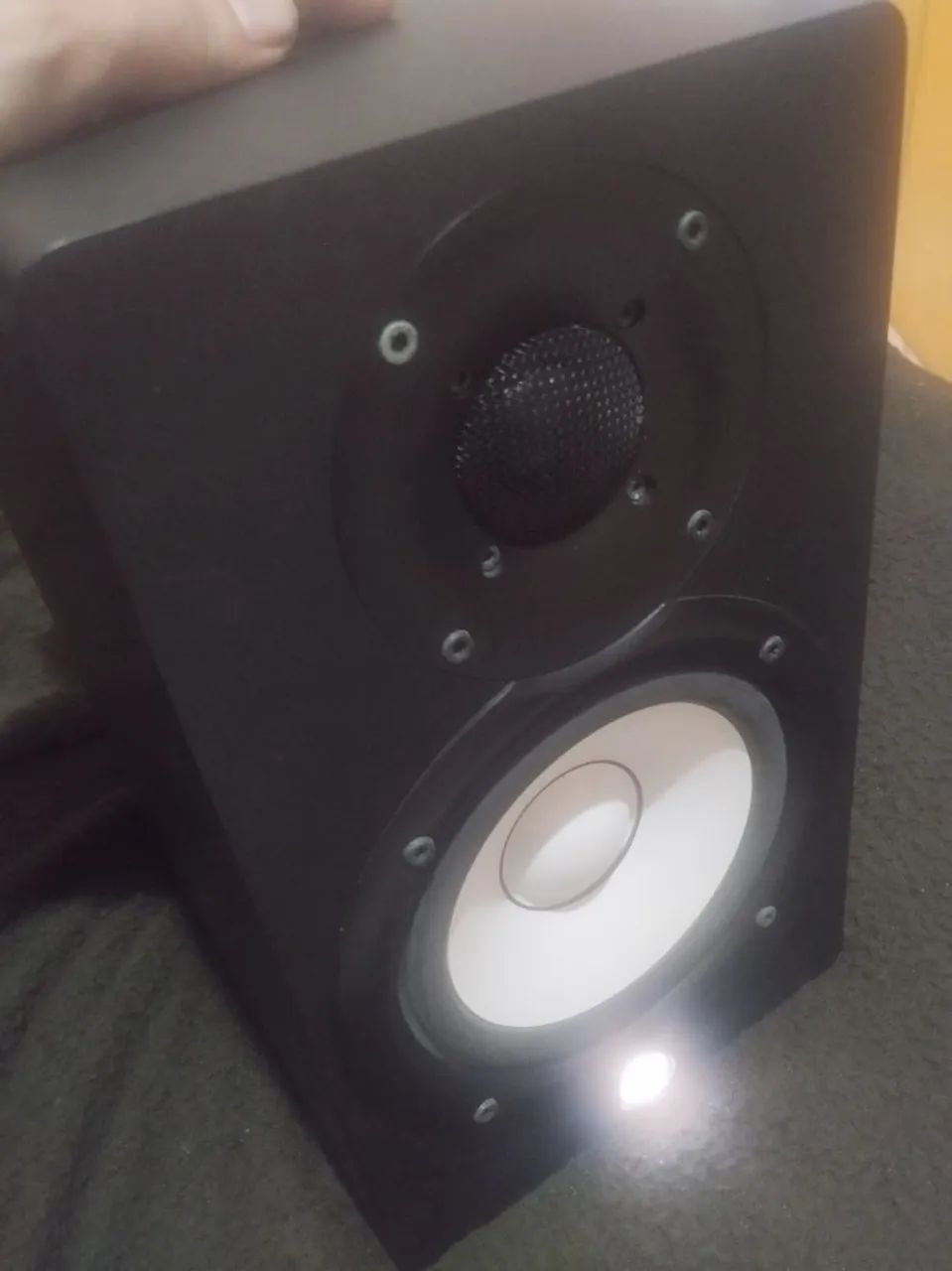 Par de Caixas HS5 Yamaha para referência em Studio 