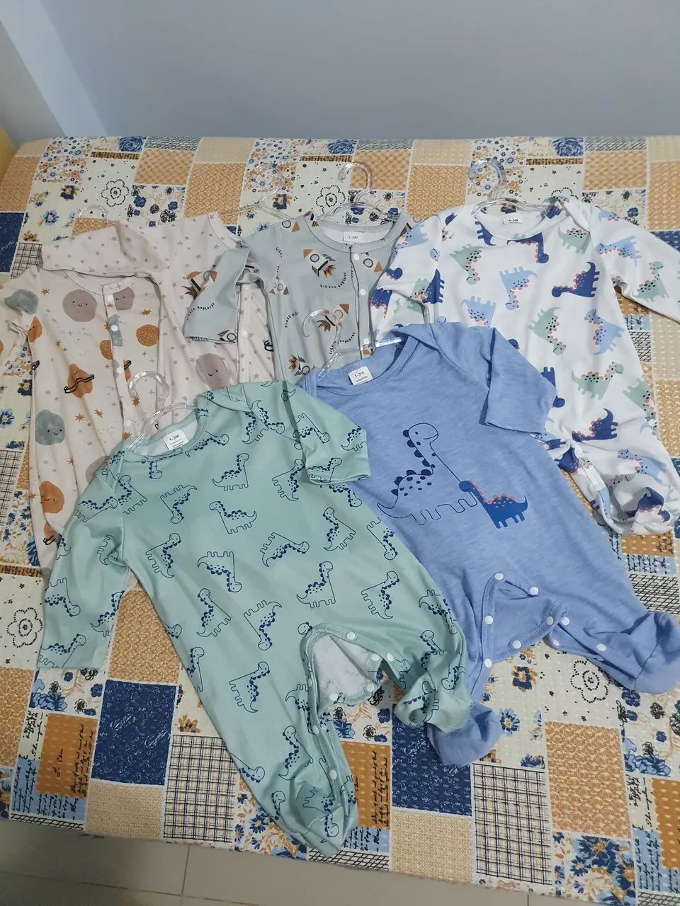 Kit macacão em malha tamanho 0 a 3 meses com 6