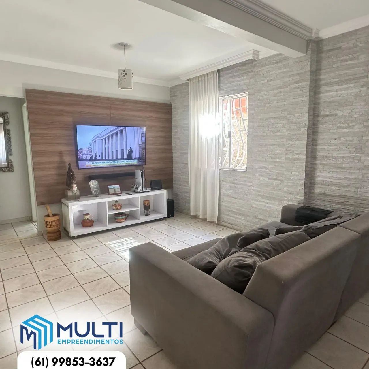 3 Quartos sendo 1 suíte ampla - Sala com 2 ambientes - Aceita veículo